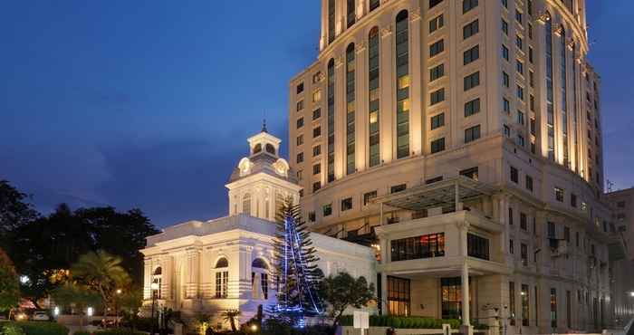 Bên ngoài Grand City Hall Medan