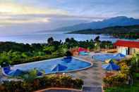 Swimming Pool ASTON Niu Manokwari