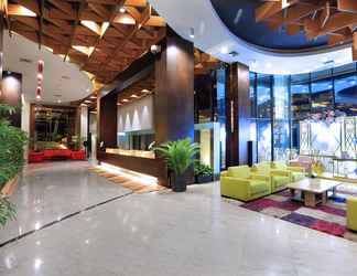 Lobby 2 ASTON Palembang Hotel & Conference Center