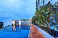 Swimming Pool ASTON Palembang Hotel & Conference Center