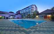 Kolam Renang 3 ASTON Tanjung City Hotel