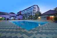 Swimming Pool ASTON Tanjung City Hotel