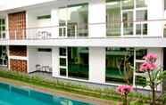 Swimming Pool 5 Ampera Avenue