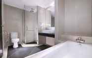 In-room Bathroom 6 ASTON Karimun City Hotel