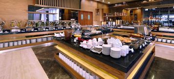 Restaurant 3 Harper Malioboro Yogyakarta by ASTON