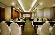 Bar, Cafe and Lounge 7 ASTON Pluit Hotel & Residence