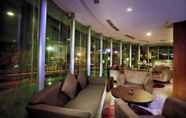 Bar, Cafe and Lounge 4 ASTON Pluit Hotel & Residence
