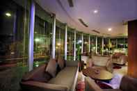 Quầy bar, cafe và phòng lounge ASTON Pluit Hotel & Residence