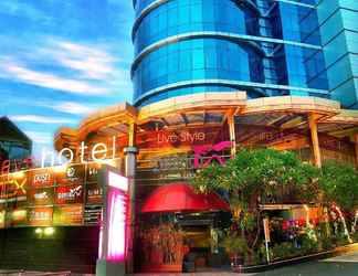 Luar Bangunan 2 favehotel MEX Tunjungan Surabaya