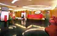 Lobby 4 favehotel MEX Tunjungan Surabaya