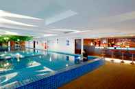 Swimming Pool The Alana Surabaya