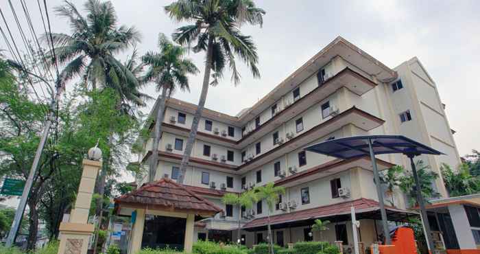 Exterior Puri Jaya Hotel