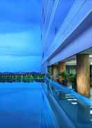 SWIMMING_POOL ASTON Madiun Hotel & Conference Center