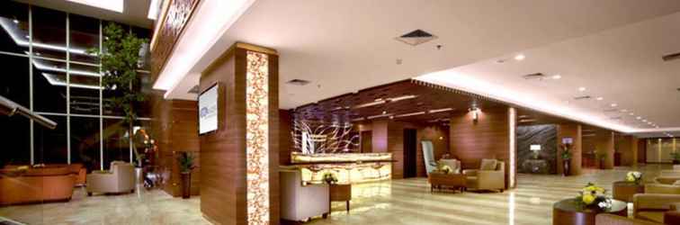 Lobby ASTON Madiun Hotel & Conference Center