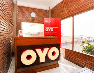 Lobby 2 OYO 1048 Rahayu Bromo Hotel