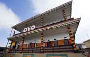 Exterior 6 OYO 1048 Rahayu Bromo Hotel