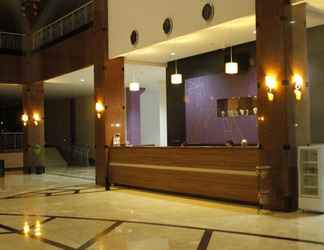 Lobby 2 Kyriad Hotel Sadurengas Paser