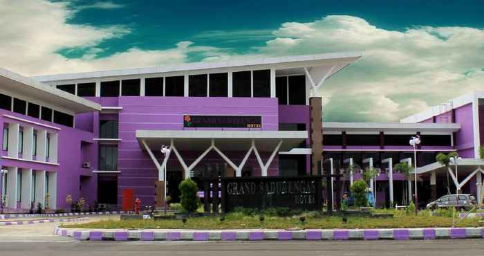 Exterior Kyriad Hotel Sadurengas Paser