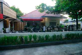 Exterior 4 The Kresna Hotel