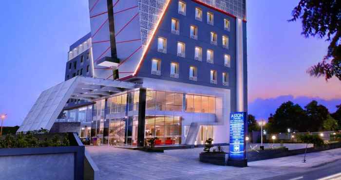 Exterior ASTON Lampung City Hotel