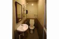 Toilet Kamar Place2Stay @ Riverside