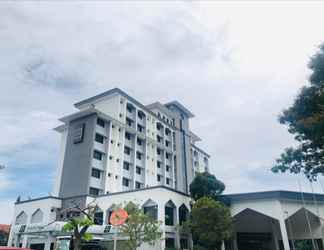 Exterior 2 Raia Hotel Kota Kinabalu