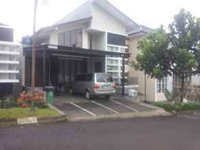 Exterior 4 Villa Bukit Dago