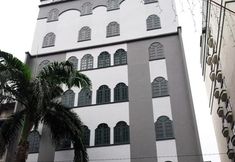 Exterior 2 Cardogan Hotel