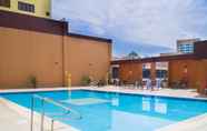 Swimming Pool 2 Hotel Grand Continental Kuantan