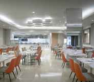 Restaurant 6 ASTON Manado Hotel