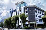 Bangunan Grand Cemara Hotel