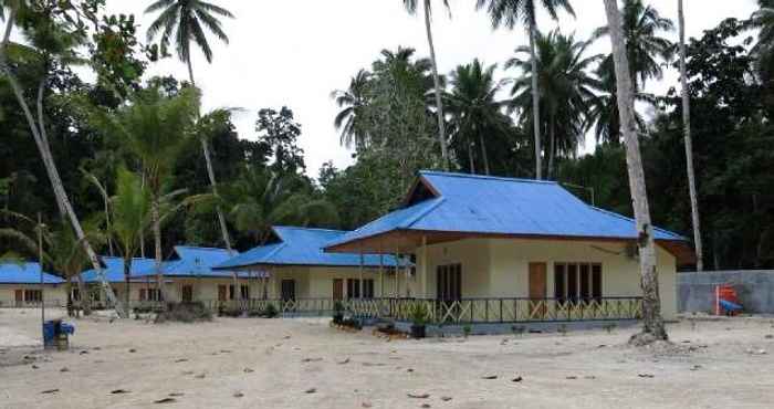 Exterior Batu Nona Beach Villa