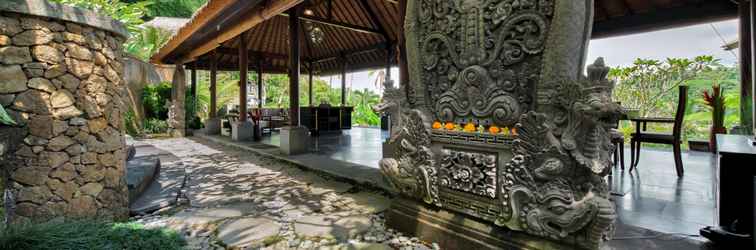 Lobby Kembang Bali Villa