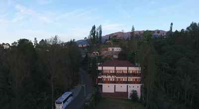 Bangunan 4 Hotel Huni Raya Bromo