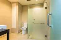 In-room Bathroom Hotel Buana Lestari