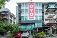 Bangunan OYO 90030 Hotel Al Jafs