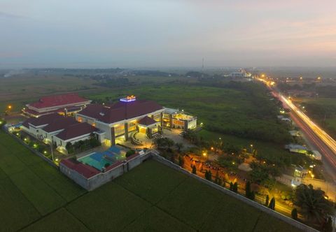 Exterior Hotel Regina 