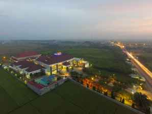 Hotel Regina , THB 739.64