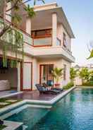 SWIMMING_POOL Villa Tepi Sungai 