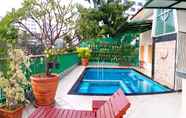 Swimming Pool 2 Royal Ivory Sukhumvit Nana 