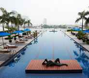 สระว่ายน้ำ 3 Chatrium Hotel Riverside Bangkok