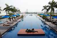 Swimming Pool Chatrium Hotel Riverside Bangkok