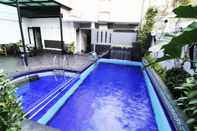 Swimming Pool Geulis Boutique Hotel & Cafe