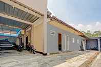 Ruang untuk Umum SPOT ON 90664 Adem Ayem Homestay