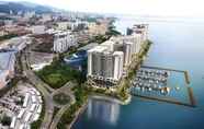 Nearby View and Attractions 4 Apple 1 Hotel Queensbay