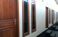 Lobi 6 Comfort Room at Homestay Adem Ayem Syariah 2