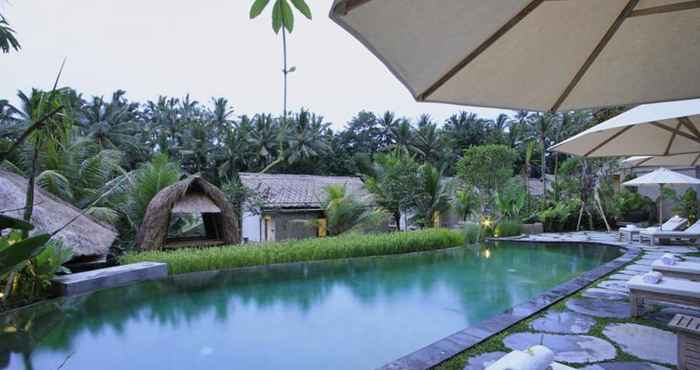 Swimming Pool Puri Sunia Resort