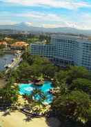 VIEW_ATTRACTIONS The Pacific Sutera