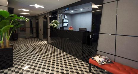 ロビー 2 Hotel 81 Premier Hollywood