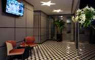 Lobi 2 Hotel 81 Premier Hollywood